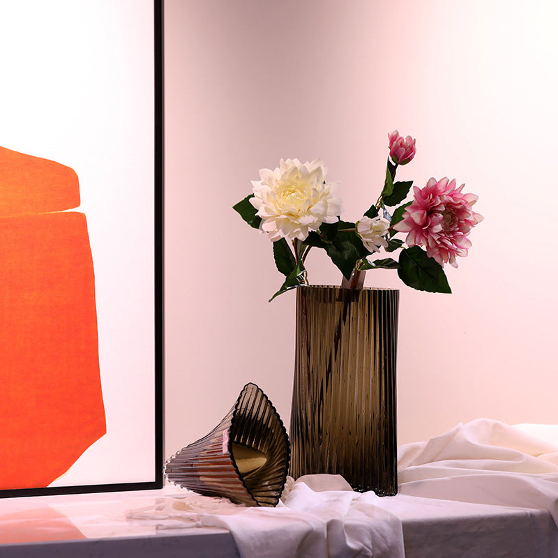 Modern simple vase