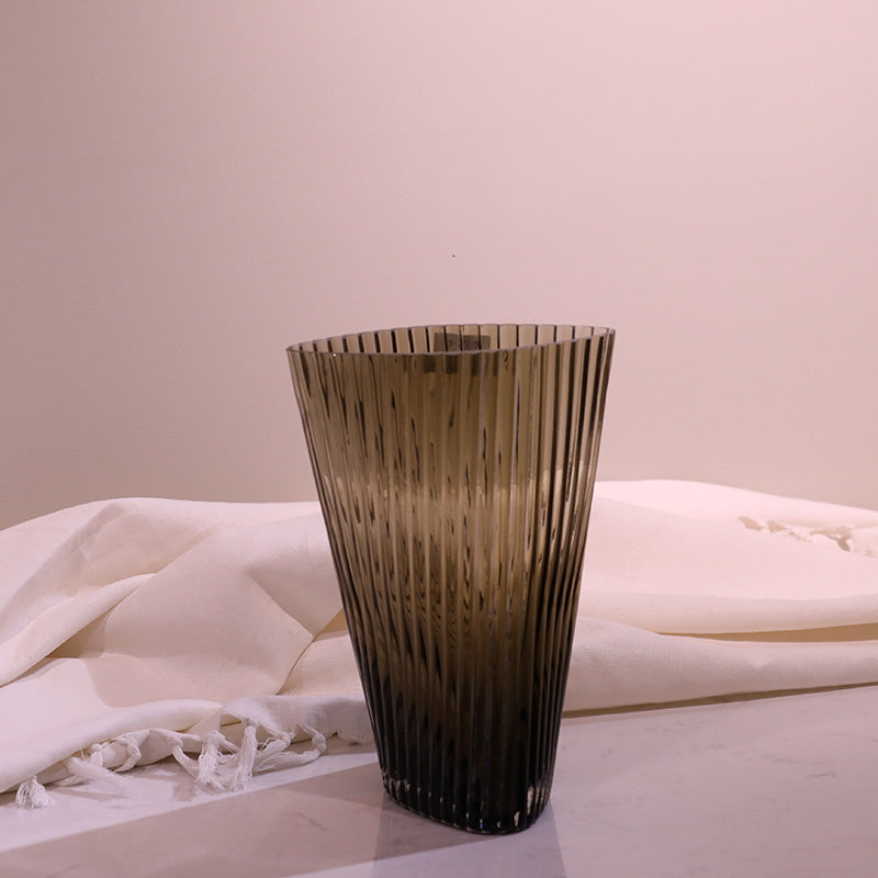 Modern simple vase