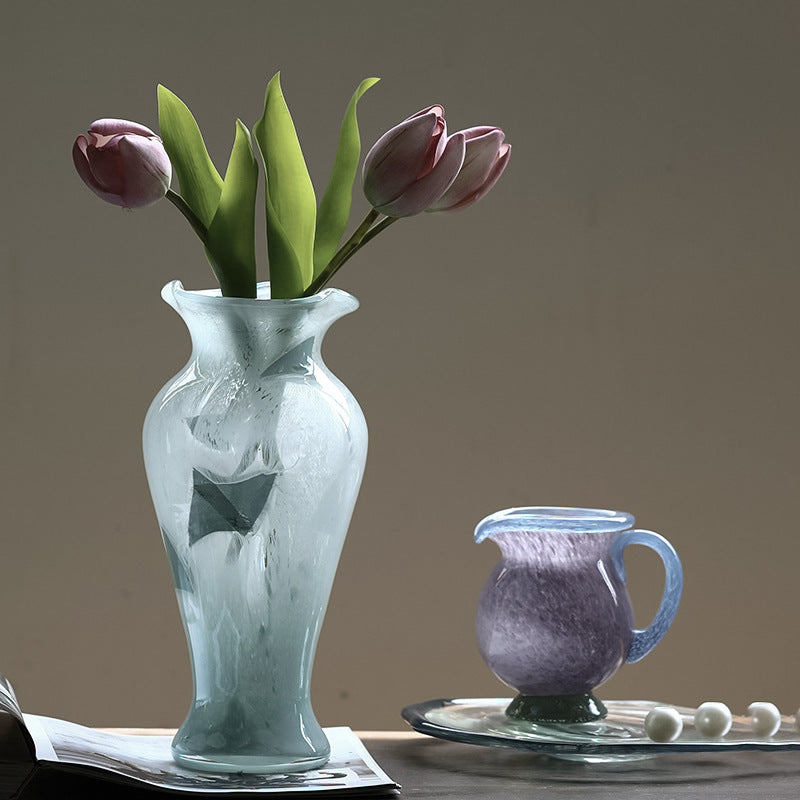 Magnetic powder vase