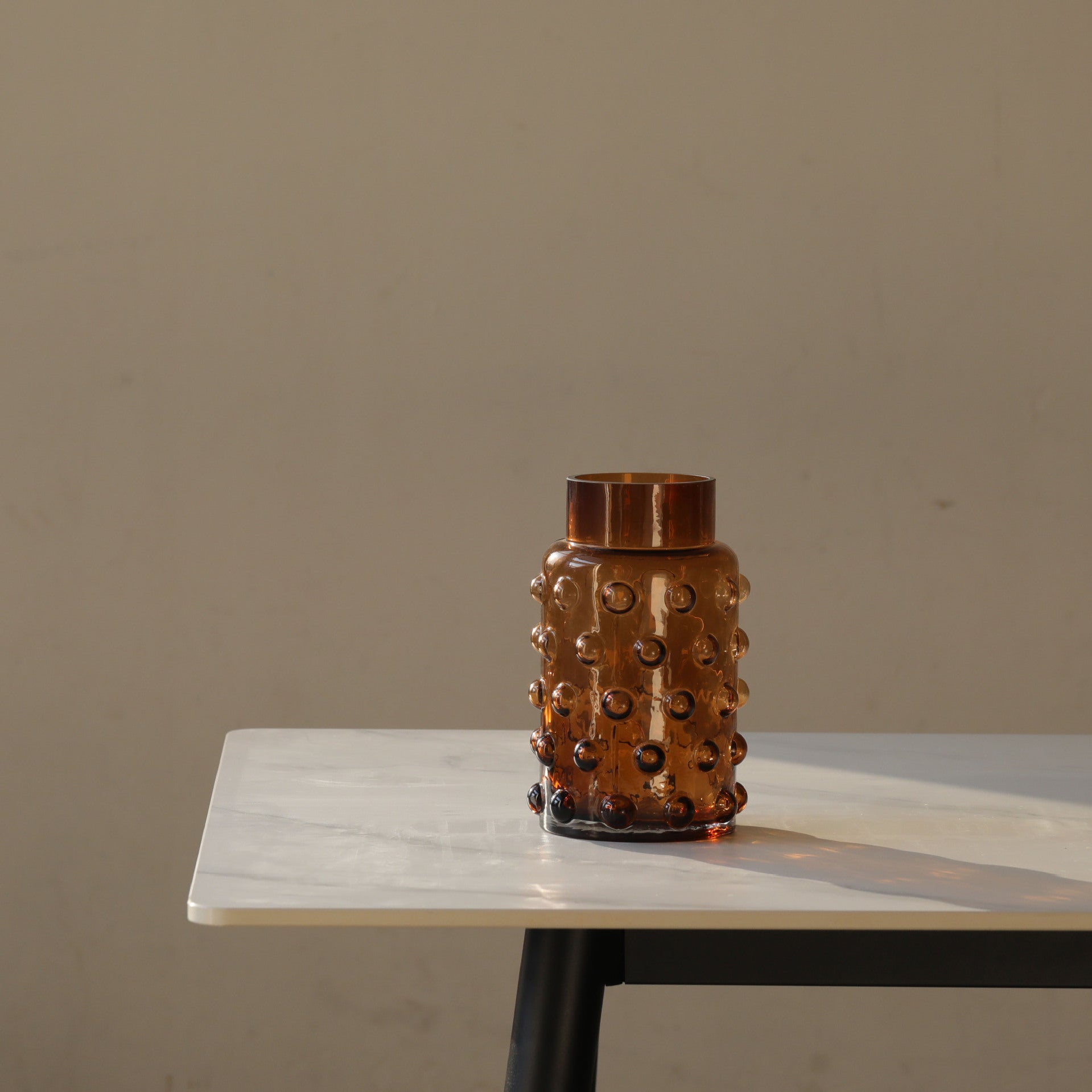 Bubble straight vase