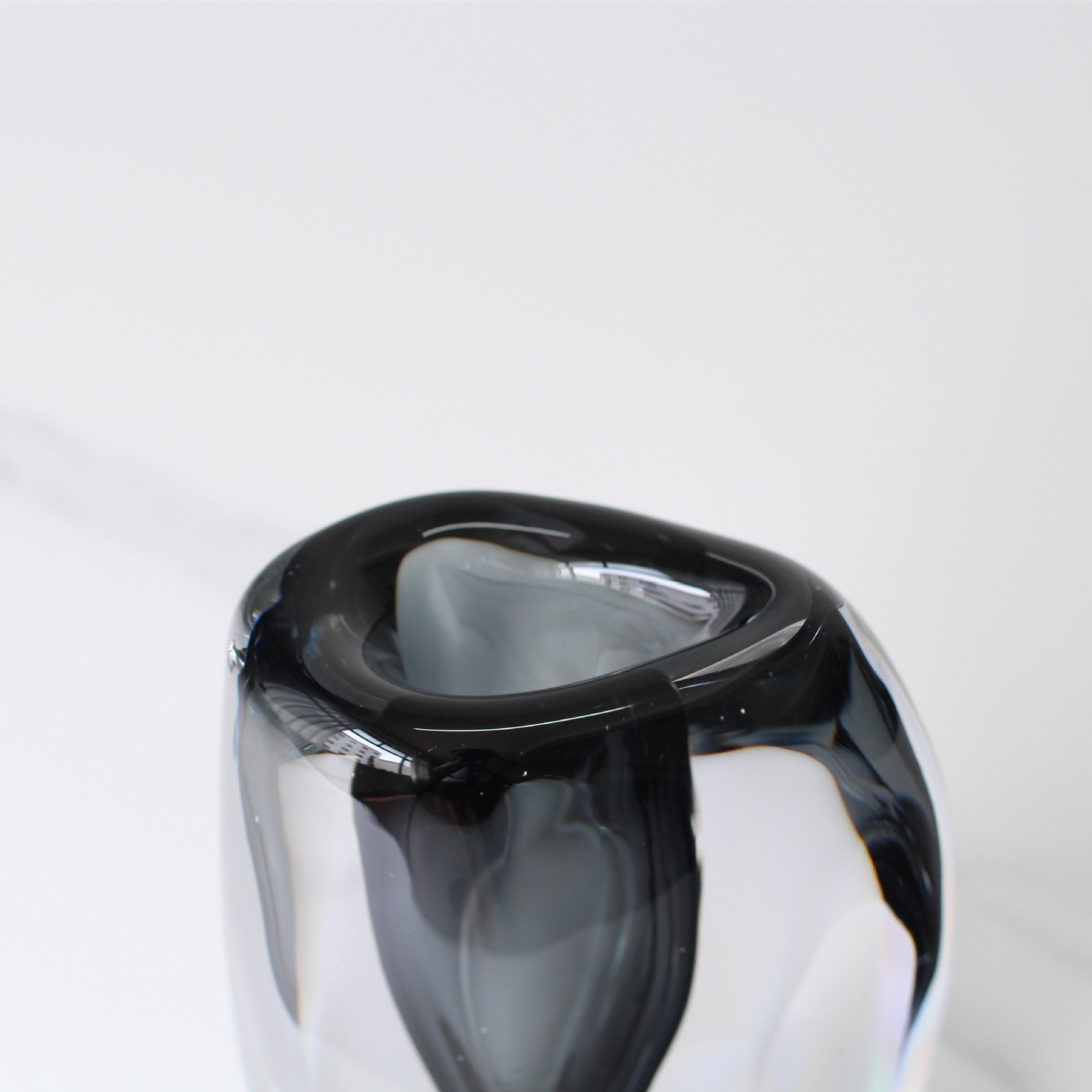 Thickened glazed vase