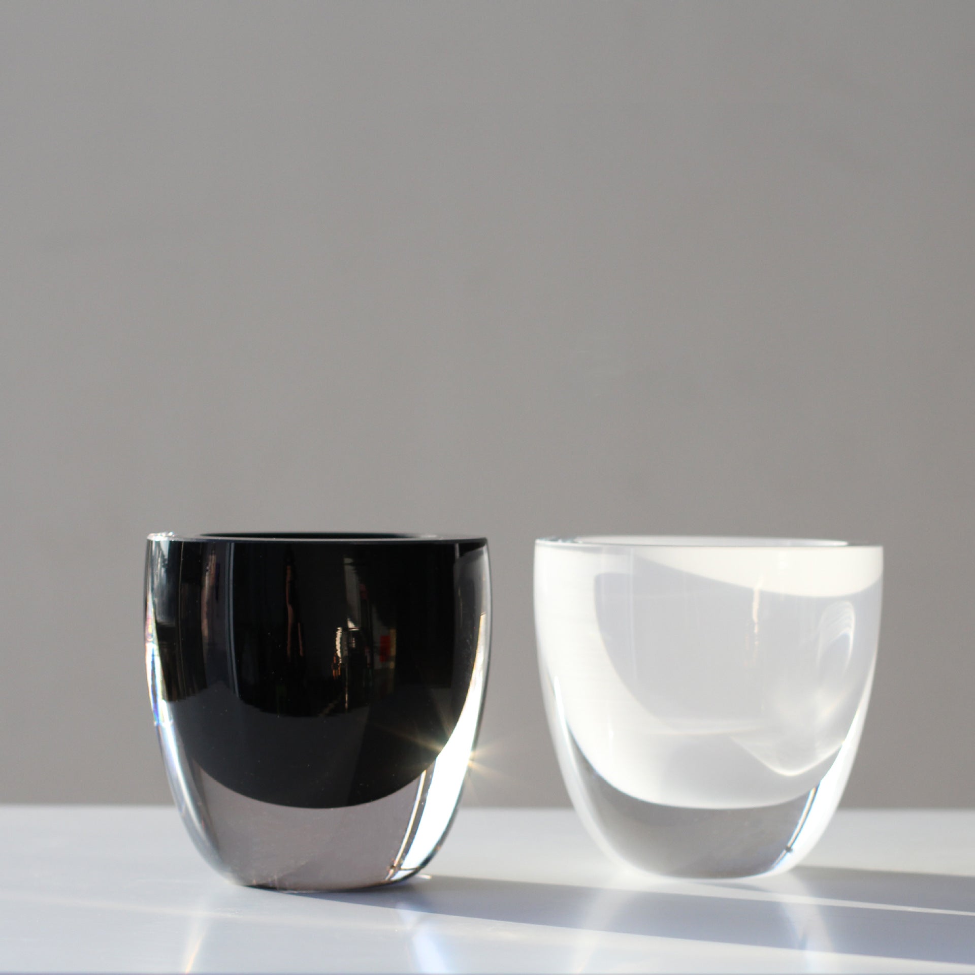 Thickened mini vase