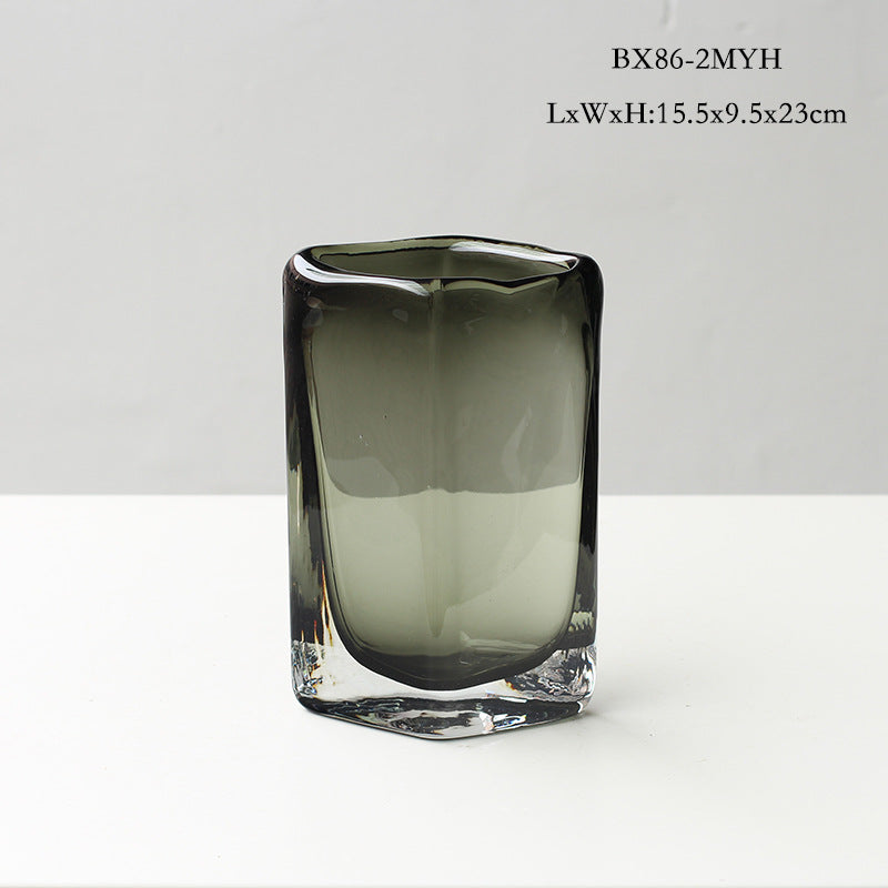 Thick flat vase