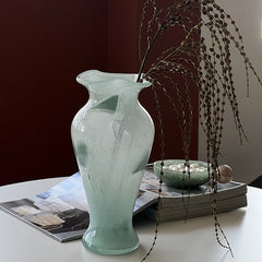 Magnetic powder vase
