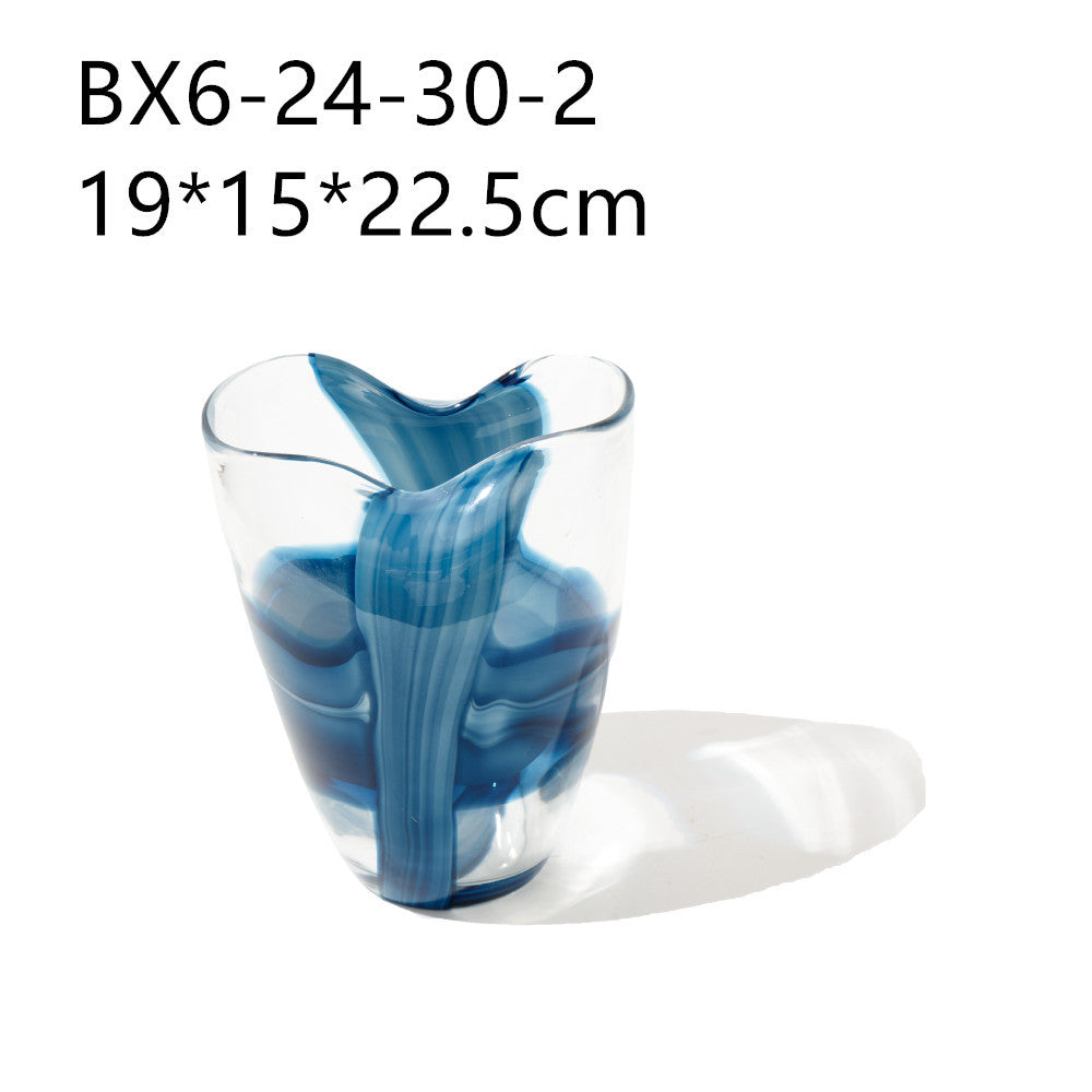 Phoenix tail vase