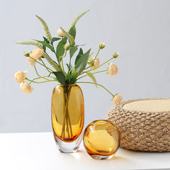 Thick-bottomed vase