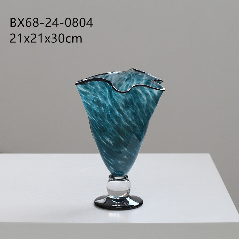 High feet vase