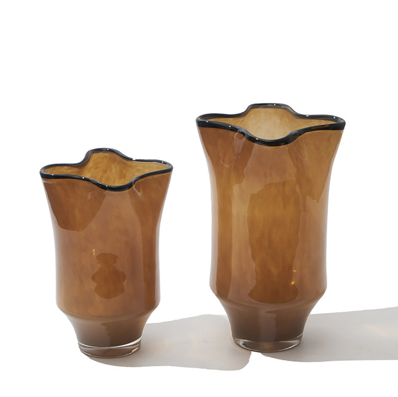Black edge vase
