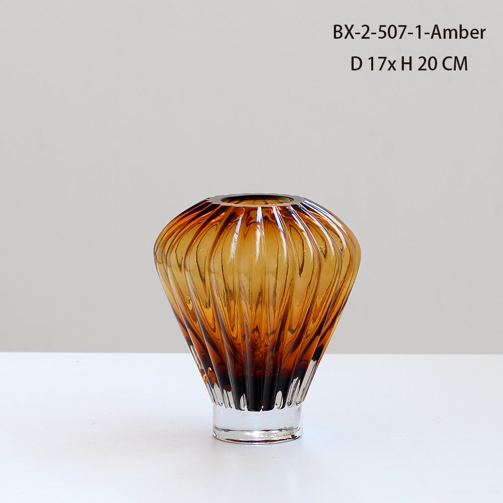 Luxury lantern vase