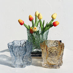 Transparent glass vase