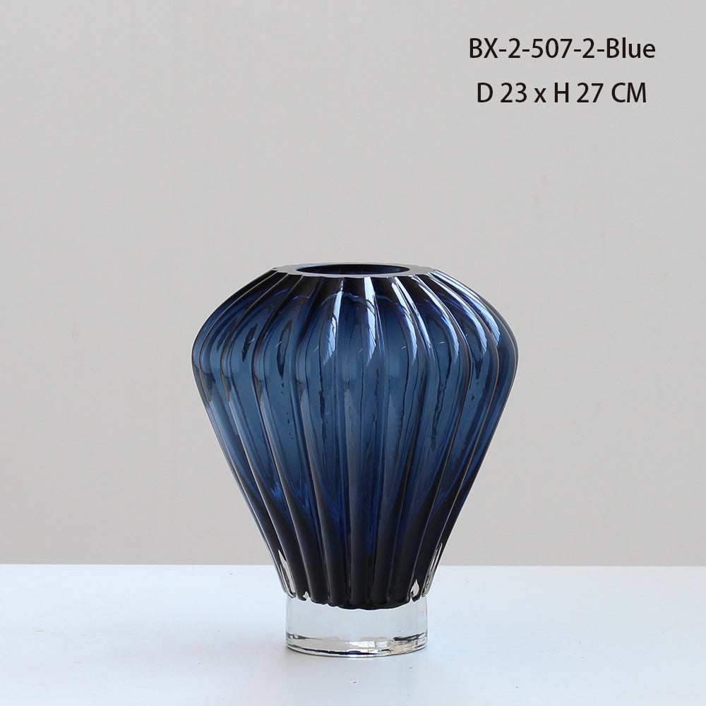 Luxury lantern vase