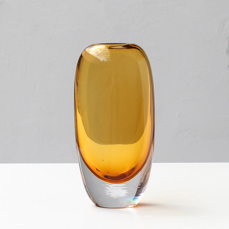 Thick-bottomed vase