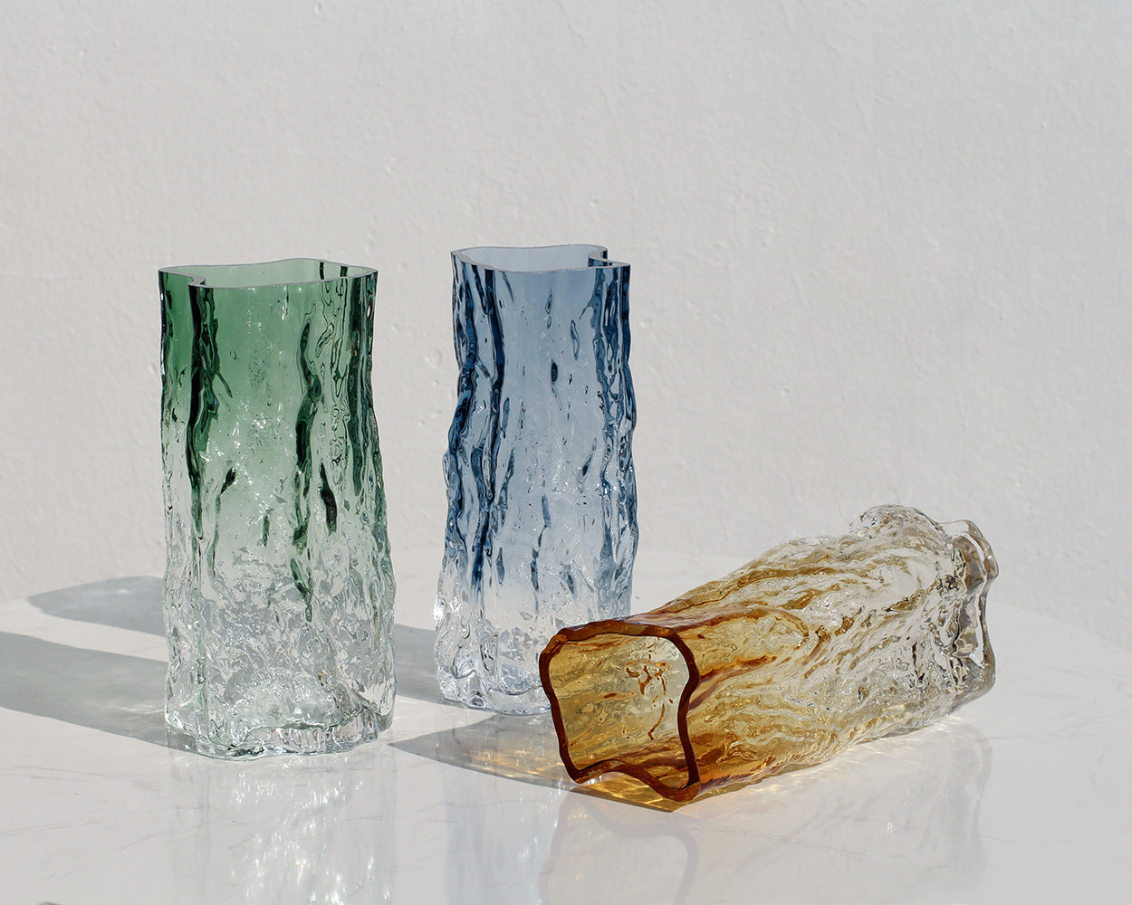 Transparent glass vase