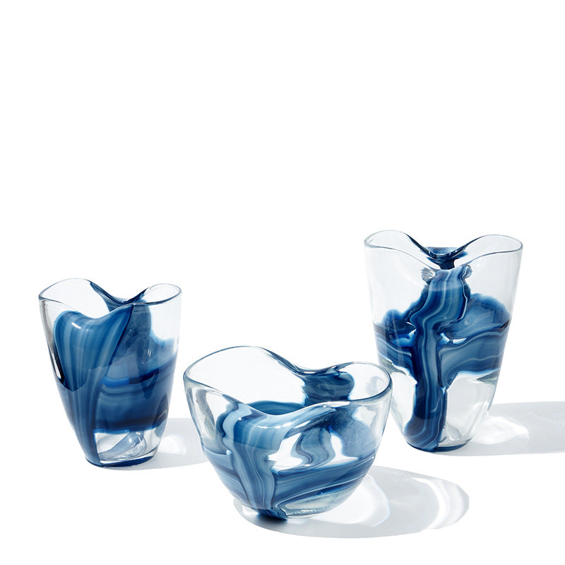 Phoenix tail vase