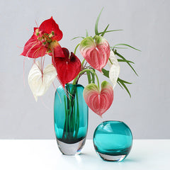 Thick-bottomed vase