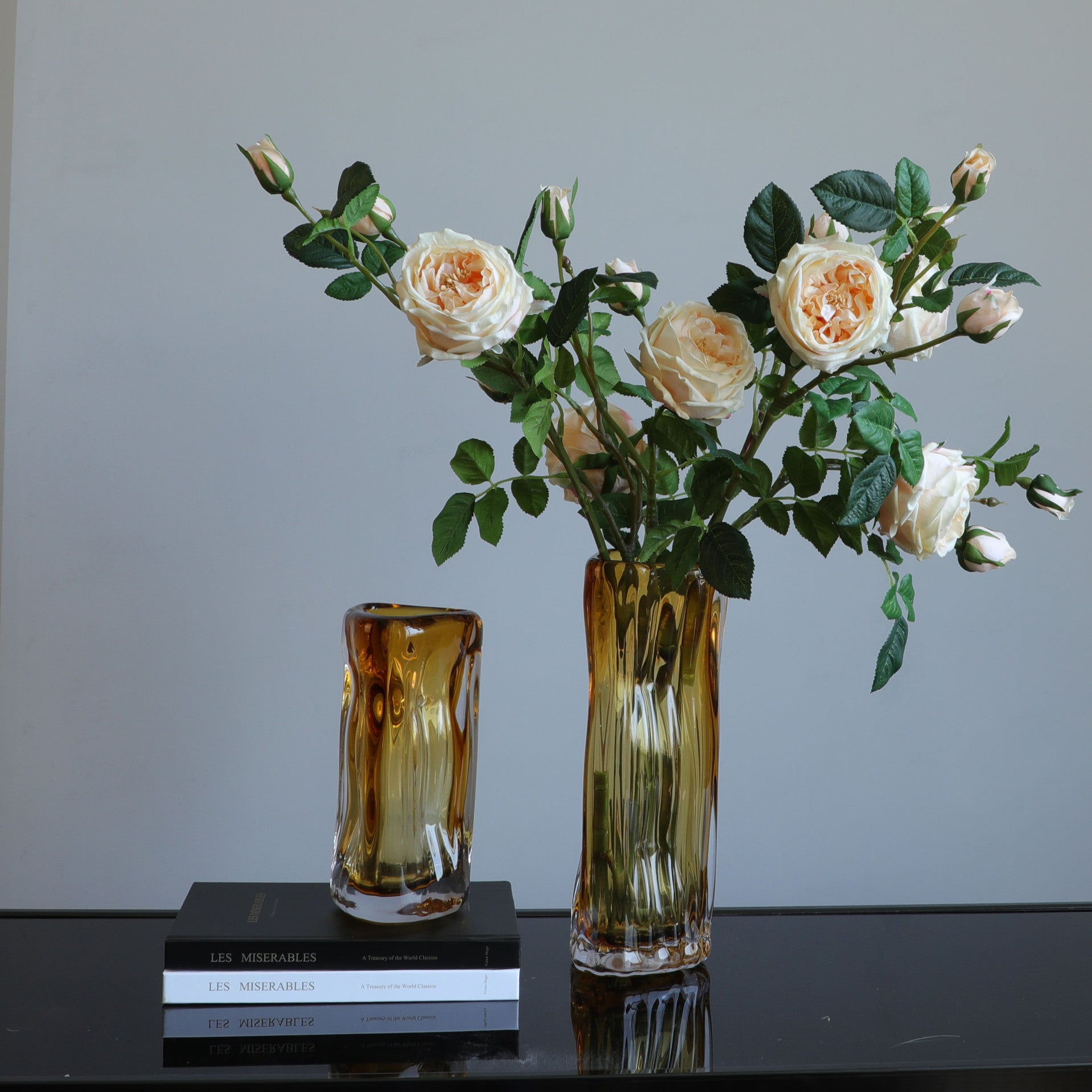 Straight glass vase