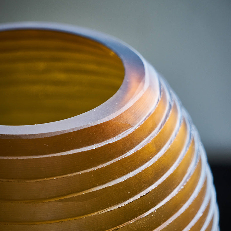 Hand-grinding vase