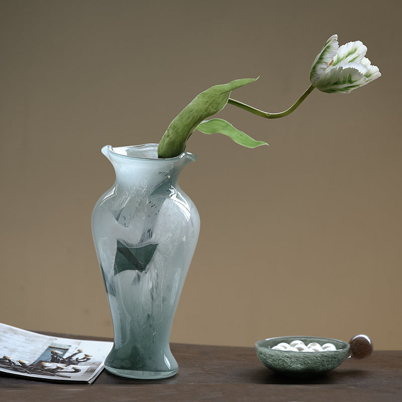 Magnetic powder vase
