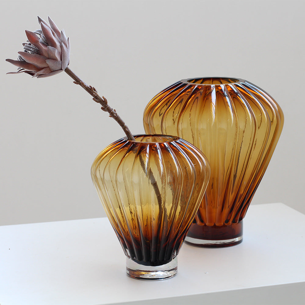 Luxury lantern vase