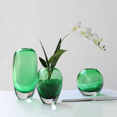 Thick-bottomed vase