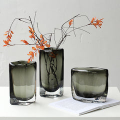 Thick flat vase