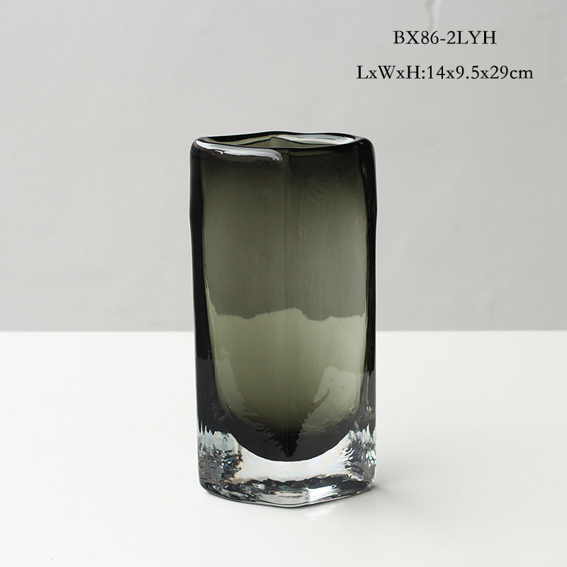 Thick flat vase